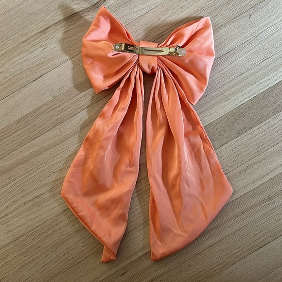 Anthropologie Orange Bow Clip for Hair - Picture 2 of 4